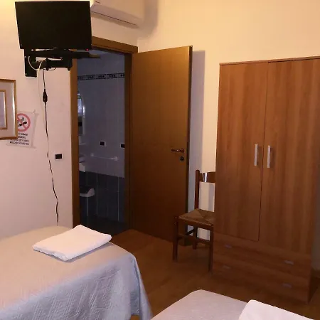 Trattoria Bar Oasi Pensionat *