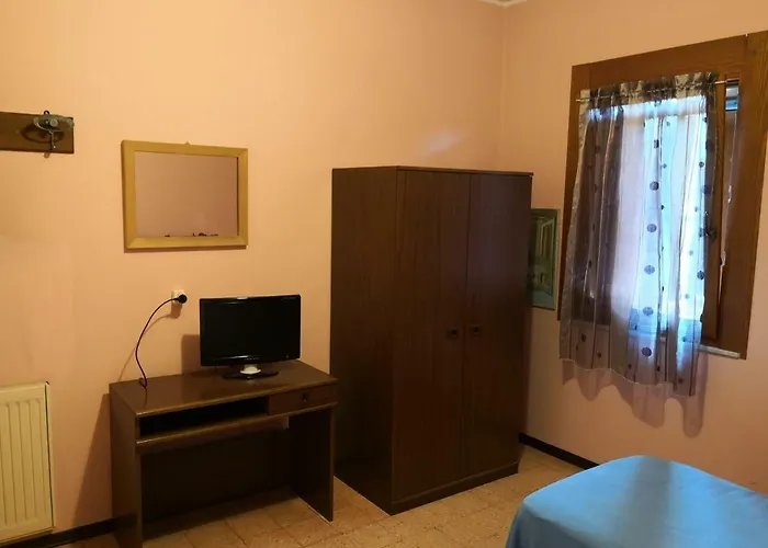 Trattoria Bar Oasi Vendégház *